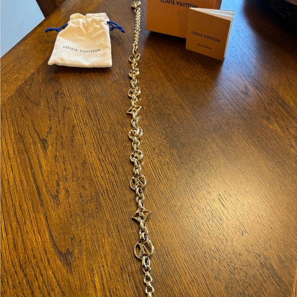 Beautiful LOUIS VUITTON Collier Crazy in lock M00371 Gold Necklace - Picture 11 of 15